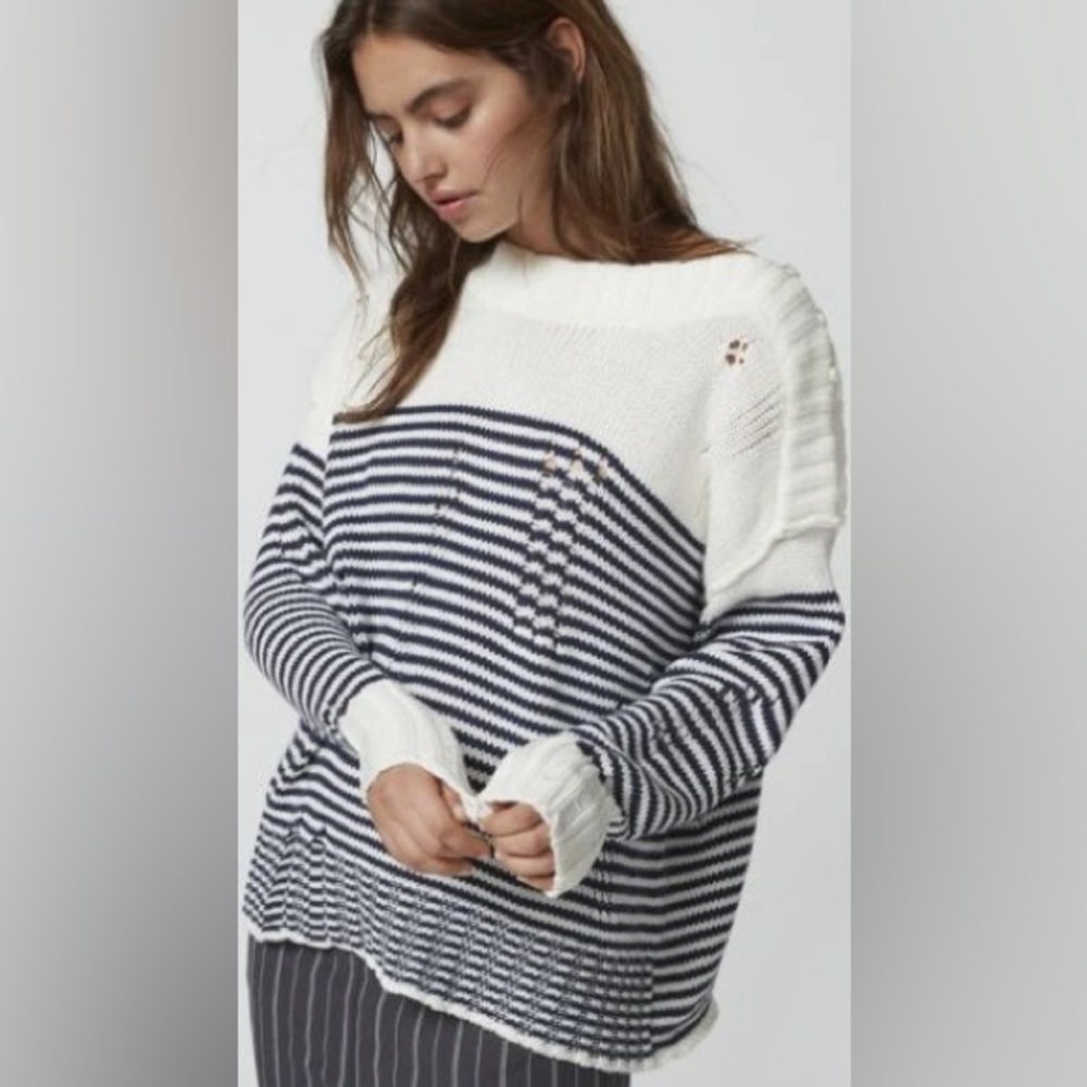 Urban Outfitters BDG striped distressed sweater Size S Never worn nwt